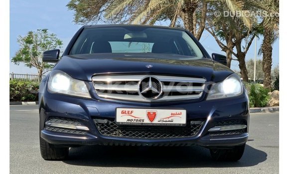 Nunua Imported Mercedes‒Benz 200 Bluu Gari ndani ya Import - Dubai nchini Kati Kenya Nunua Imported Mercedes‒Benz 200 Bluu Gari ndani ya Import - Dubai nchini Kati Kenya