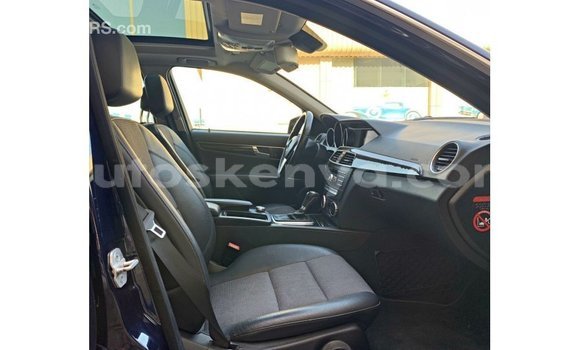 Nunua Imported Mercedes‒Benz 200 Bluu Gari ndani ya Import - Dubai nchini Kati Kenya Nunua Imported Mercedes‒Benz 200 Bluu Gari ndani ya Import - Dubai nchini Kati Kenya