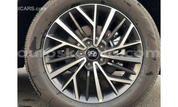 Nunua Imported Hyundai Tucson Nyeupe Gari ndani ya Import - Dubai nchini Kati Kenya Nunua Imported Hyundai Tucson Nyeupe Gari ndani ya Import - Dubai nchini Kati Kenya