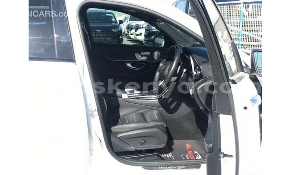 Buy Import Mercedes‒Benz 250 White Car in Import - Dubai in Central Kenya Buy Import Mercedes‒Benz 250 White Car in Import - Dubai in Central Kenya