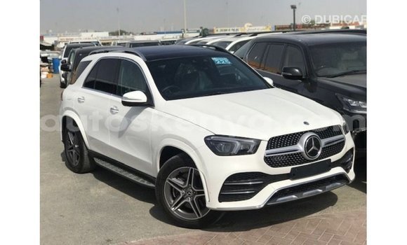 Imported Mercedes‒Benz GLE White Makiinaa iti Import - Dubai keessatti Central Kenya keessatti Imported Mercedes‒Benz GLE White Makiinaa iti Import - Dubai keessatti Central Kenya keessatti