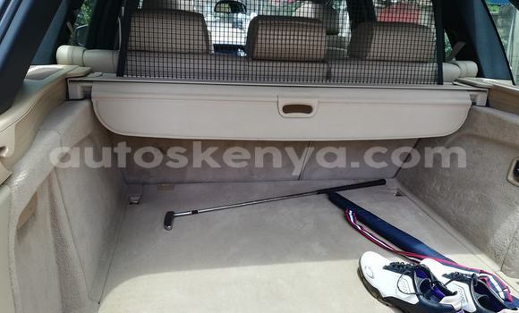 Nunua Ilio tumika BMW X5 Fedha Gari ndani ya Nairobi nchini Nairobi Nunua Ilio tumika BMW X5 Fedha Gari ndani ya Nairobi nchini Nairobi