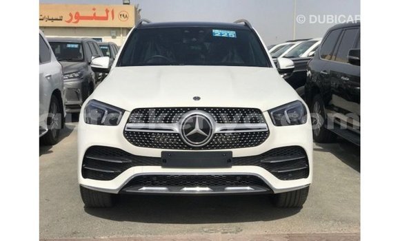 Imported Mercedes‒Benz GLE White Makiinaa iti Import - Dubai keessatti Central Kenya keessatti Imported Mercedes‒Benz GLE White Makiinaa iti Import - Dubai keessatti Central Kenya keessatti