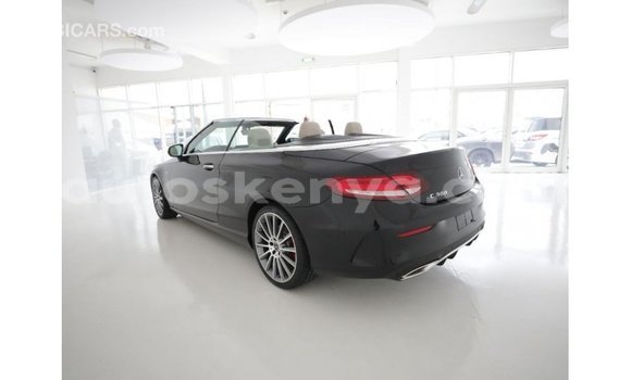 Nunua Imported Mercedes‒Benz 1117 Nyeusi Lori ndani ya Import - Dubai nchini Kati Kenya Nunua Imported Mercedes‒Benz 1117 Nyeusi Lori ndani ya Import - Dubai nchini Kati Kenya