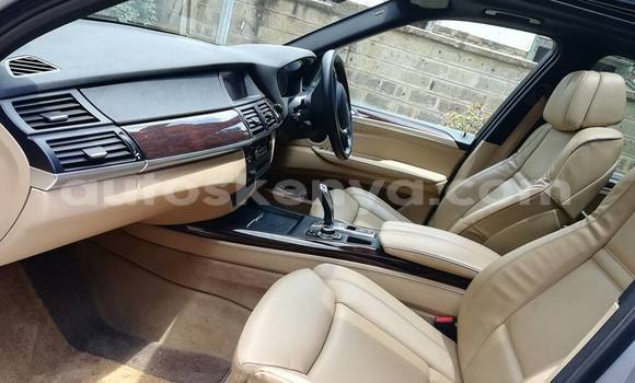 Nunua Ilio tumika BMW X5 Fedha Gari ndani ya Nairobi nchini Nairobi Nunua Ilio tumika BMW X5 Fedha Gari ndani ya Nairobi nchini Nairobi