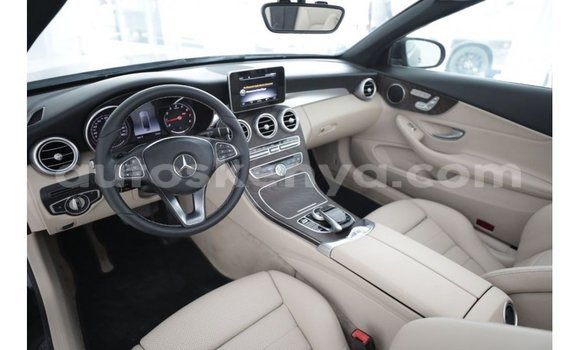 Nunua Imported Mercedes‒Benz 1117 Nyeusi Lori ndani ya Import - Dubai nchini Kati Kenya Nunua Imported Mercedes‒Benz 1117 Nyeusi Lori ndani ya Import - Dubai nchini Kati Kenya