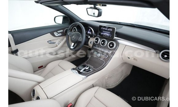 Nunua Imported Mercedes‒Benz 1117 Nyeusi Lori ndani ya Import - Dubai nchini Kati Kenya Nunua Imported Mercedes‒Benz 1117 Nyeusi Lori ndani ya Import - Dubai nchini Kati Kenya