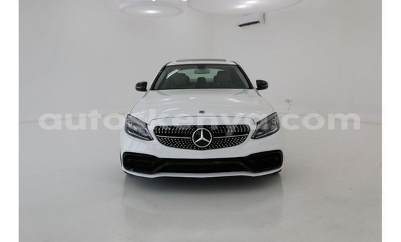 Nunua Imported Mercedes‒Benz 1117 Nyeupe Lori ndani ya Import - Dubai nchini Kati Kenya