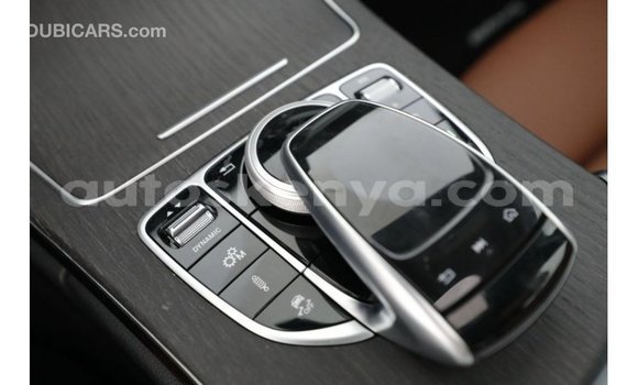 Nunua Imported Mercedes‒Benz 1117 Nyeupe Lori ndani ya Import - Dubai nchini Kati Kenya Nunua Imported Mercedes‒Benz 1117 Nyeupe Lori ndani ya Import - Dubai nchini Kati Kenya