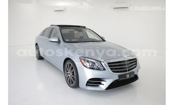 Nunua Imported Mercedes‒Benz 1117 Bluu Lori ndani ya Import - Dubai nchini Kati Kenya Nunua Imported Mercedes‒Benz 1117 Bluu Lori ndani ya Import - Dubai nchini Kati Kenya