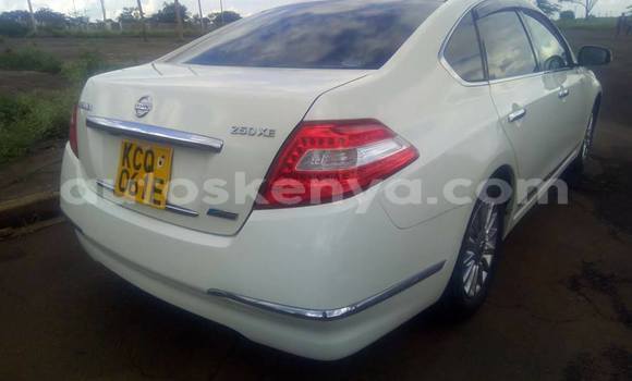 Nunua Ilio tumika Nissan Teana Nyeupe Gari ndani ya Nairobi nchini Nairobi Nunua Ilio tumika Nissan Teana Nyeupe Gari ndani ya Nairobi nchini Nairobi