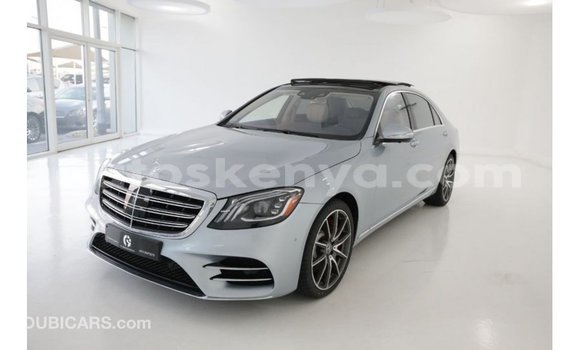 Nunua Imported Mercedes‒Benz 1117 Bluu Lori ndani ya Import - Dubai nchini Kati Kenya Nunua Imported Mercedes‒Benz 1117 Bluu Lori ndani ya Import - Dubai nchini Kati Kenya