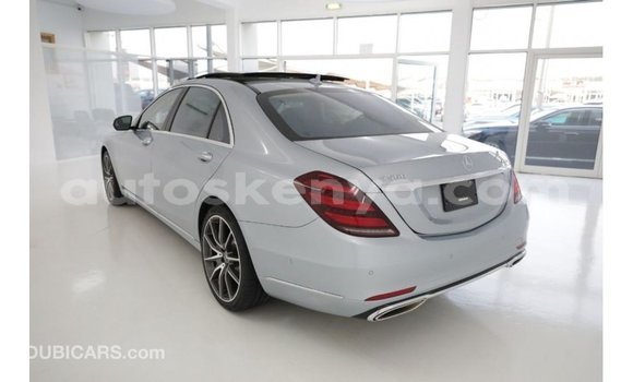 Nunua Imported Mercedes‒Benz 1117 Bluu Lori ndani ya Import - Dubai nchini Kati Kenya Nunua Imported Mercedes‒Benz 1117 Bluu Lori ndani ya Import - Dubai nchini Kati Kenya