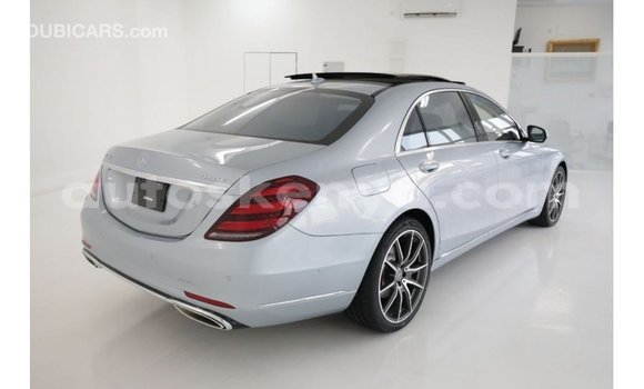 Nunua Imported Mercedes‒Benz 1117 Bluu Lori ndani ya Import - Dubai nchini Kati Kenya Nunua Imported Mercedes‒Benz 1117 Bluu Lori ndani ya Import - Dubai nchini Kati Kenya