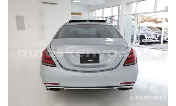 Nunua Imported Mercedes‒Benz 1117 Bluu Lori ndani ya Import - Dubai nchini Kati Kenya Nunua Imported Mercedes‒Benz 1117 Bluu Lori ndani ya Import - Dubai nchini Kati Kenya