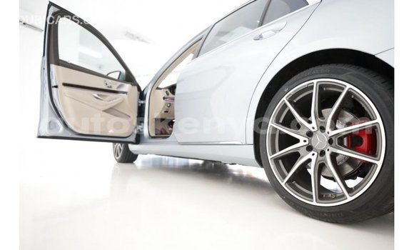 Nunua Imported Mercedes‒Benz 1117 Bluu Lori ndani ya Import - Dubai nchini Kati Kenya Nunua Imported Mercedes‒Benz 1117 Bluu Lori ndani ya Import - Dubai nchini Kati Kenya