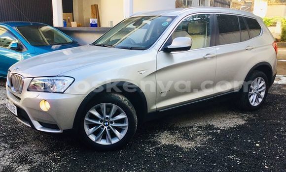 Oofamaa BMW X3 Silver Makiinaa iti Nairobi keessatti Nairobi keessatti
