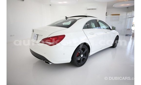 Nunua Imported Mercedes‒Benz 250 Nyeupe Gari ndani ya Import - Dubai nchini Kati Kenya Nunua Imported Mercedes‒Benz 250 Nyeupe Gari ndani ya Import - Dubai nchini Kati Kenya