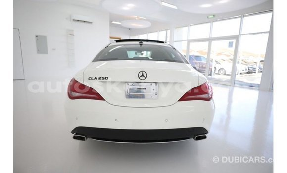 Nunua Imported Mercedes‒Benz 250 Nyeupe Gari ndani ya Import - Dubai nchini Kati Kenya Nunua Imported Mercedes‒Benz 250 Nyeupe Gari ndani ya Import - Dubai nchini Kati Kenya