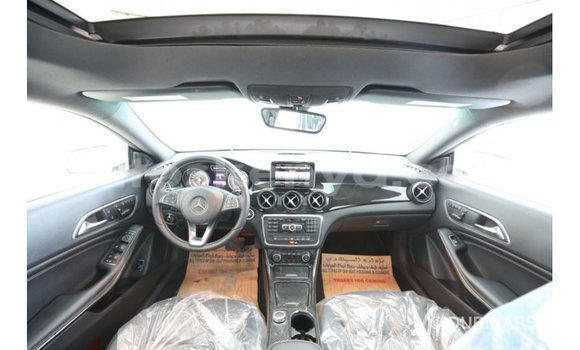 Nunua Imported Mercedes‒Benz 250 Nyeupe Gari ndani ya Import - Dubai nchini Kati Kenya Nunua Imported Mercedes‒Benz 250 Nyeupe Gari ndani ya Import - Dubai nchini Kati Kenya