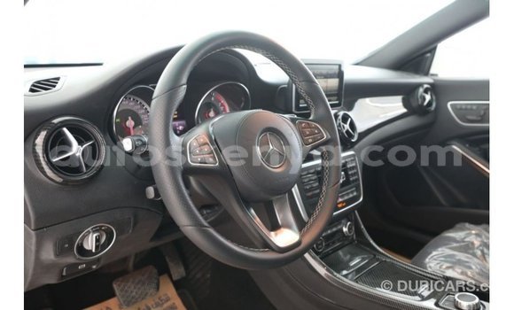 Nunua Imported Mercedes‒Benz 250 Nyeupe Gari ndani ya Import - Dubai nchini Kati Kenya Nunua Imported Mercedes‒Benz 250 Nyeupe Gari ndani ya Import - Dubai nchini Kati Kenya