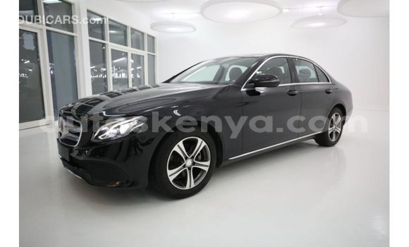 Imported Mercedes‒Benz 1117 Black Netiree iti Import - Dubai keessatti Central Kenya keessatti Imported Mercedes‒Benz 1117 Black Netiree iti Import - Dubai keessatti Central Kenya keessatti