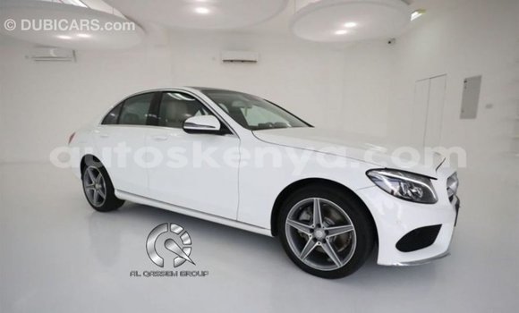Imported Mercedes‒Benz 1117 White Netiree iti Import - Dubai keessatti Central Kenya keessatti Imported Mercedes‒Benz 1117 White Netiree iti Import - Dubai keessatti Central Kenya keessatti