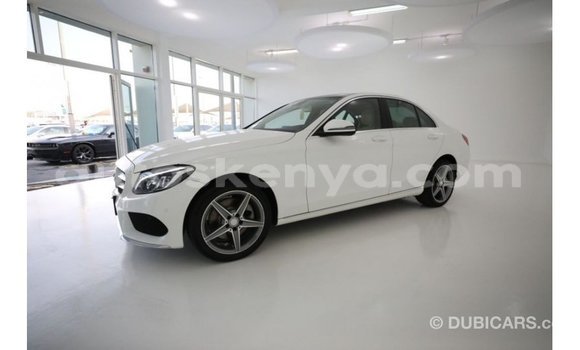 Imported Mercedes‒Benz 1117 White Netiree iti Import - Dubai keessatti Central Kenya keessatti Imported Mercedes‒Benz 1117 White Netiree iti Import - Dubai keessatti Central Kenya keessatti