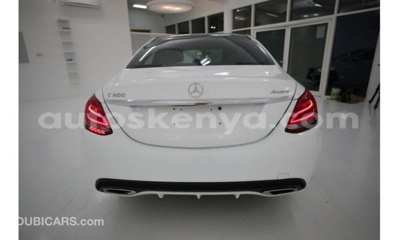 Buy Import Mercedes‒Benz 1117 White Truck in Import - Dubai in Central Kenya Buy Import Mercedes‒Benz 1117 White Truck in Import - Dubai in Central Kenya