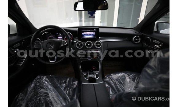 Buy Import Mercedes‒Benz 1117 White Truck in Import - Dubai in Central Kenya Buy Import Mercedes‒Benz 1117 White Truck in Import - Dubai in Central Kenya