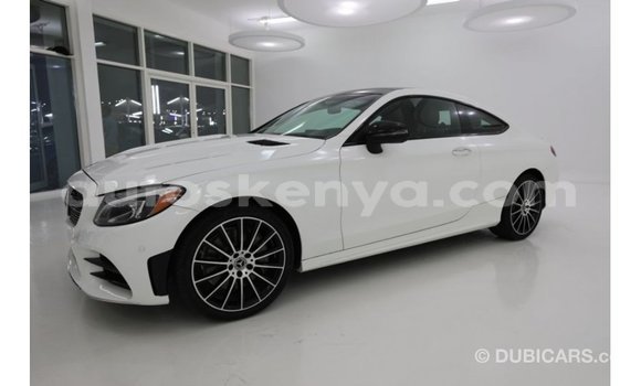 Imported Mercedes‒Benz 1117 White Netiree iti Import - Dubai keessatti Central Kenya keessatti Imported Mercedes‒Benz 1117 White Netiree iti Import - Dubai keessatti Central Kenya keessatti