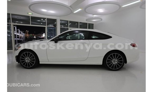 Imported Mercedes‒Benz 1117 White Netiree iti Import - Dubai keessatti Central Kenya keessatti Imported Mercedes‒Benz 1117 White Netiree iti Import - Dubai keessatti Central Kenya keessatti