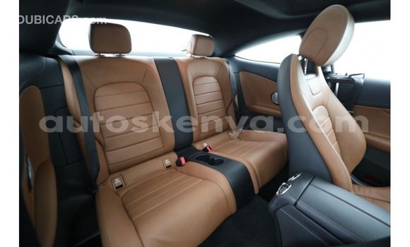 Imported Mercedes‒Benz 1117 White Netiree iti Import - Dubai keessatti Central Kenya keessatti Imported Mercedes‒Benz 1117 White Netiree iti Import - Dubai keessatti Central Kenya keessatti