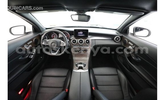 Buy Import Mercedes‒Benz 1117 White Truck in Import - Dubai in Central Kenya Buy Import Mercedes‒Benz 1117 White Truck in Import - Dubai in Central Kenya