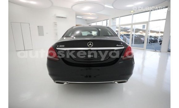 Nunua Imported Mercedes‒Benz 1117 Nyeusi Lori ndani ya Import - Dubai nchini Kati Kenya Nunua Imported Mercedes‒Benz 1117 Nyeusi Lori ndani ya Import - Dubai nchini Kati Kenya