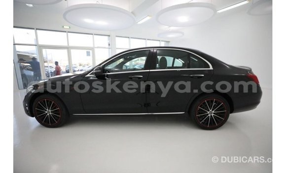 Nunua Imported Mercedes‒Benz 1117 Nyeusi Lori ndani ya Import - Dubai nchini Kati Kenya Nunua Imported Mercedes‒Benz 1117 Nyeusi Lori ndani ya Import - Dubai nchini Kati Kenya