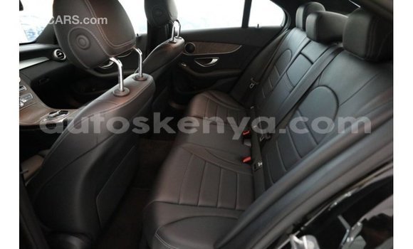 Nunua Imported Mercedes‒Benz 1117 Nyeusi Lori ndani ya Import - Dubai nchini Kati Kenya Nunua Imported Mercedes‒Benz 1117 Nyeusi Lori ndani ya Import - Dubai nchini Kati Kenya