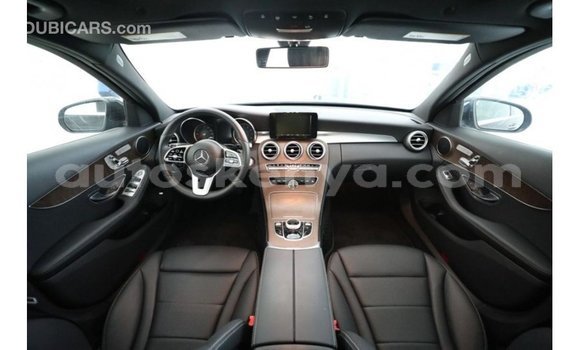 Nunua Imported Mercedes‒Benz 1117 Nyeusi Lori ndani ya Import - Dubai nchini Kati Kenya Nunua Imported Mercedes‒Benz 1117 Nyeusi Lori ndani ya Import - Dubai nchini Kati Kenya