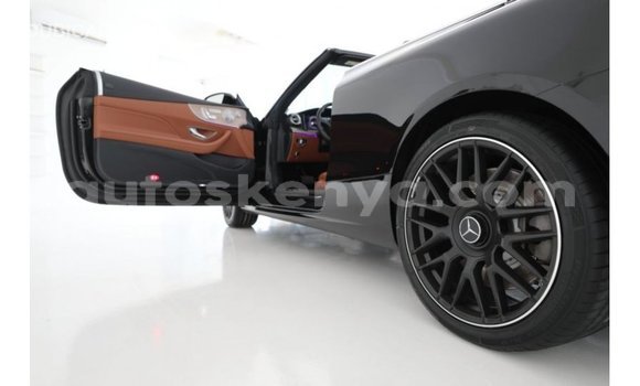 Imported Mercedes‒Benz 1117 Black Netiree iti Import - Dubai keessatti Central Kenya keessatti Imported Mercedes‒Benz 1117 Black Netiree iti Import - Dubai keessatti Central Kenya keessatti