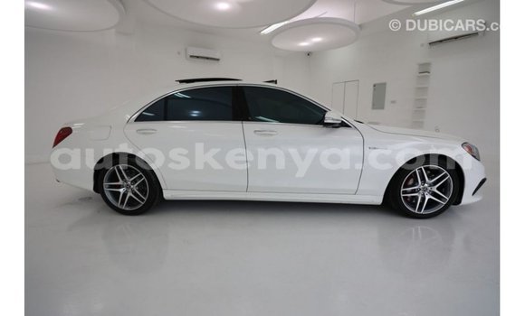 Nunua Imported Mercedes‒Benz 250 Nyeupe Gari ndani ya Import - Dubai nchini Kati Kenya Nunua Imported Mercedes‒Benz 250 Nyeupe Gari ndani ya Import - Dubai nchini Kati Kenya