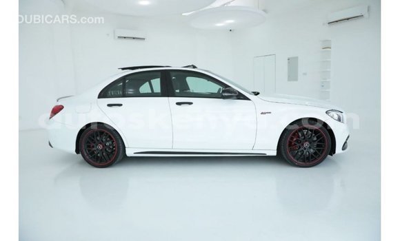 Buy Import Mercedes‒Benz 1117 White Truck in Import - Dubai in Central Kenya Buy Import Mercedes‒Benz 1117 White Truck in Import - Dubai in Central Kenya