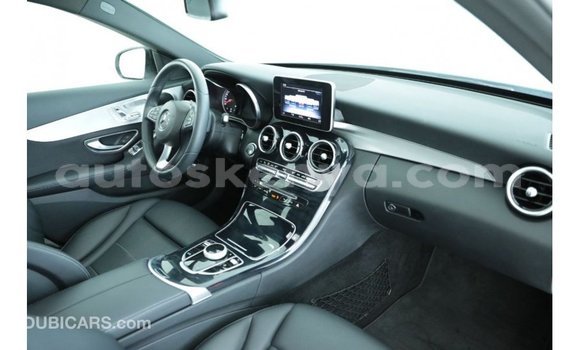 Buy Import Mercedes‒Benz 1117 White Truck in Import - Dubai in Central Kenya Buy Import Mercedes‒Benz 1117 White Truck in Import - Dubai in Central Kenya