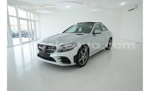 Buy Import Mercedes‒Benz 812 Other Truck in Import - Dubai in Central Kenya Buy Import Mercedes‒Benz 812 Other Truck in Import - Dubai in Central Kenya