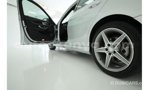 Buy Import Mercedes‒Benz 812 Other Truck in Import - Dubai in Central Kenya Buy Import Mercedes‒Benz 812 Other Truck in Import - Dubai in Central Kenya