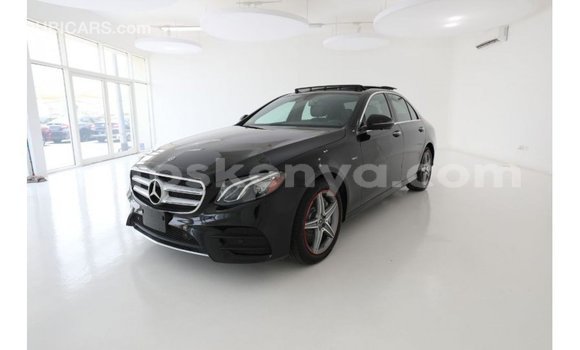 Nunua Imported Mercedes‒Benz 1117 Nyeusi Lori ndani ya Import - Dubai nchini Kati Kenya Nunua Imported Mercedes‒Benz 1117 Nyeusi Lori ndani ya Import - Dubai nchini Kati Kenya