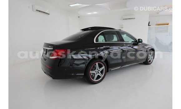 Nunua Imported Mercedes‒Benz 1117 Nyeusi Lori ndani ya Import - Dubai nchini Kati Kenya Nunua Imported Mercedes‒Benz 1117 Nyeusi Lori ndani ya Import - Dubai nchini Kati Kenya