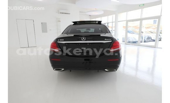 Nunua Imported Mercedes‒Benz 1117 Nyeusi Lori ndani ya Import - Dubai nchini Kati Kenya Nunua Imported Mercedes‒Benz 1117 Nyeusi Lori ndani ya Import - Dubai nchini Kati Kenya