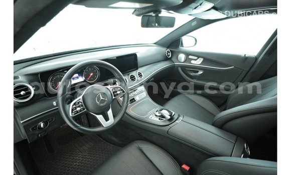 Nunua Imported Mercedes‒Benz 1117 Nyeusi Lori ndani ya Import - Dubai nchini Kati Kenya Nunua Imported Mercedes‒Benz 1117 Nyeusi Lori ndani ya Import - Dubai nchini Kati Kenya