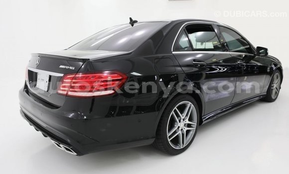 Nunua Imported Mercedes‒Benz 1117 Nyeusi Lori ndani ya Import - Dubai nchini Kati Kenya Nunua Imported Mercedes‒Benz 1117 Nyeusi Lori ndani ya Import - Dubai nchini Kati Kenya