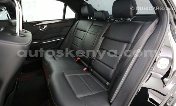 Nunua Imported Mercedes‒Benz 1117 Nyeusi Lori ndani ya Import - Dubai nchini Kati Kenya Nunua Imported Mercedes‒Benz 1117 Nyeusi Lori ndani ya Import - Dubai nchini Kati Kenya